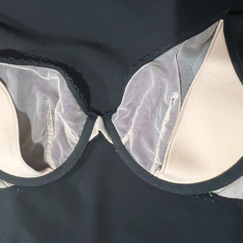 Victoria’s Secret Very Sexy Lace Bra Size 32DD - Picture 7 of 13